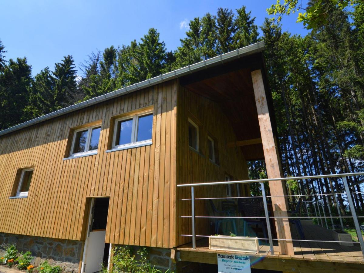 Welcoming Cottage In Hatrival With Terrace Сент-Юбер Экстерьер фото
