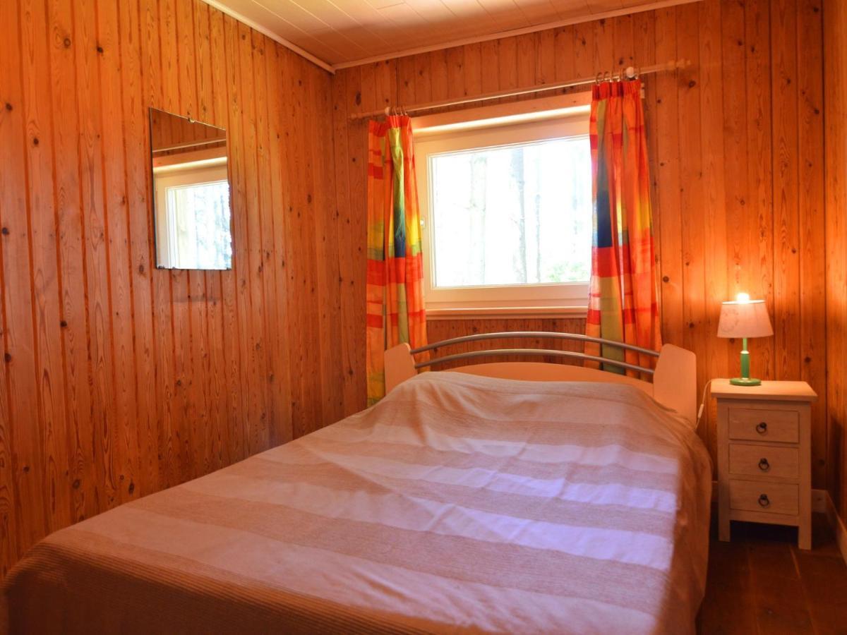 Welcoming Cottage In Hatrival With Terrace Сент-Юбер Экстерьер фото