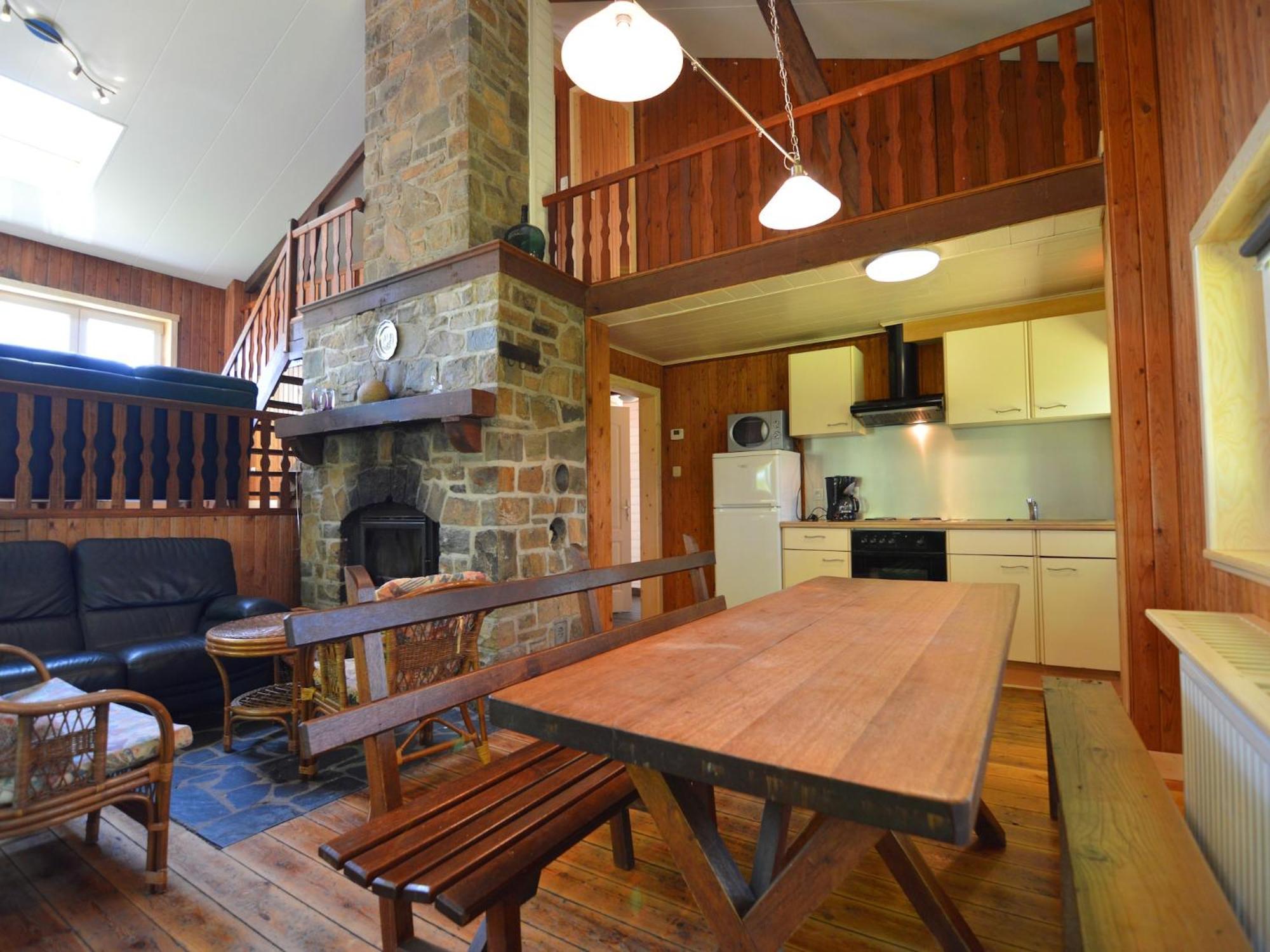Welcoming Cottage In Hatrival With Terrace Сент-Юбер Экстерьер фото